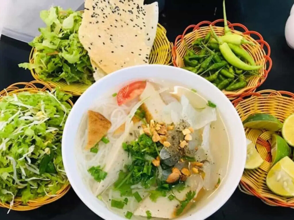 Bún sứa Nha Trang nước dùng ngọt thanh