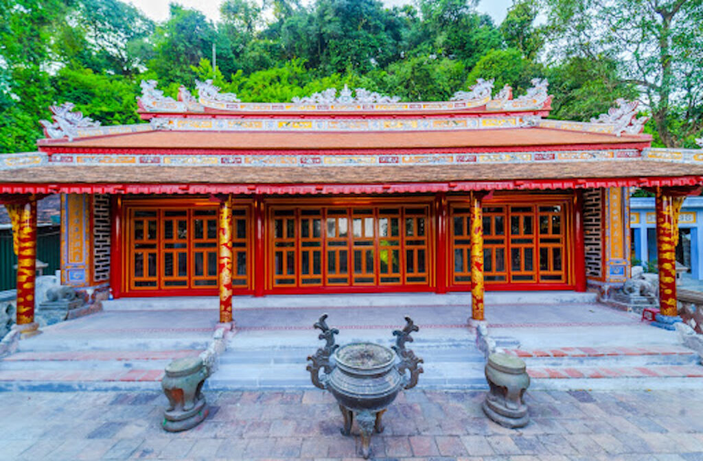 Điện Hòn Chén