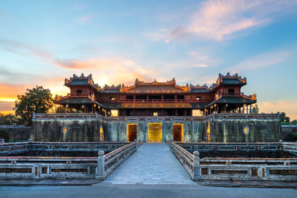 Du lịch Huế cuối tháng 3 đến hết tháng 5 đẹp