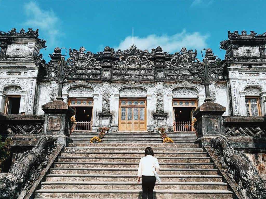 Kinh nghiệm du lịch Huế tự túc tiết kiệm: Lịch trình đi được nhiều nơi, ăn chơi “đã đời”