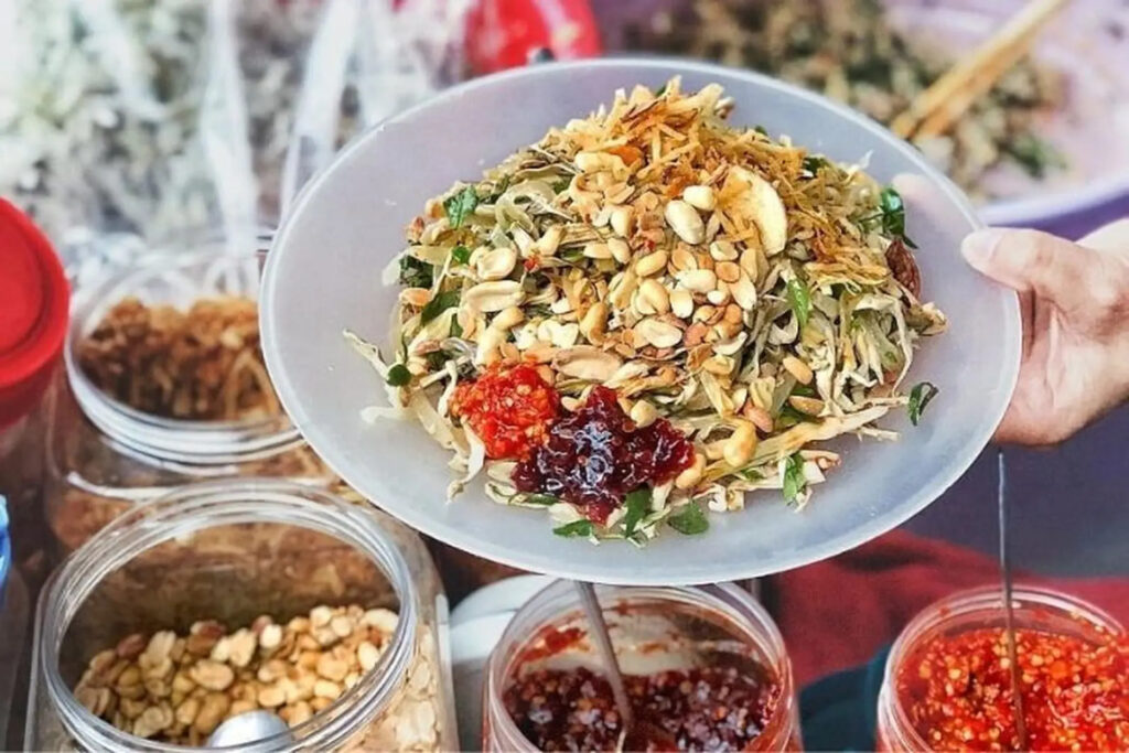 Cẩm nhận hương vị lạ với mít trộn